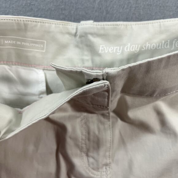 NWT VINEYARD VINES Stone Beige Everyday 5" Shorts - Women Sz 10 - Picture 7 of 8